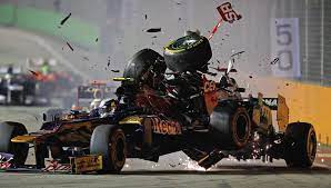 RedBull a McLaren srážka